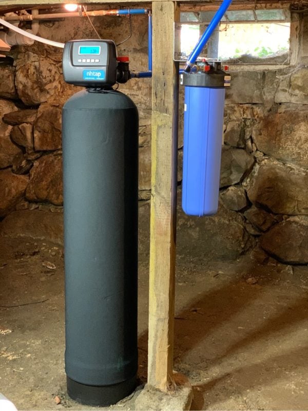  GE Sistema de filtro de agua para todo el hogar, Sistema de  filtración de agua que reduce el plomo, el amianto y más, Kit de  instalación y accesorios incluidos